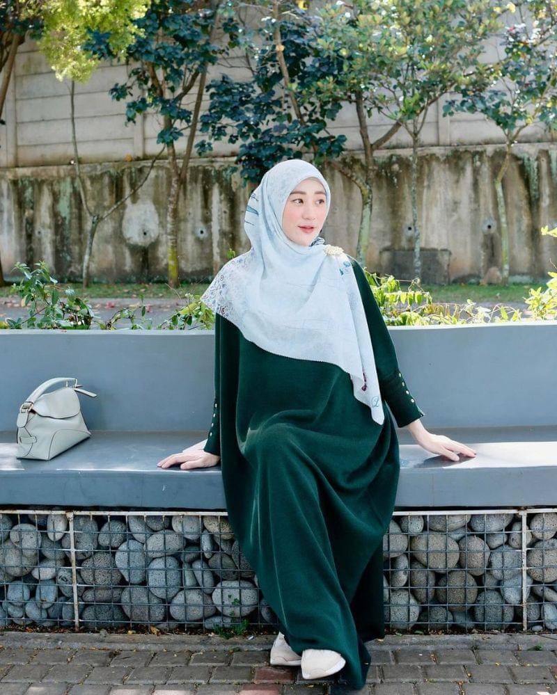 Instagram.com/larissachou